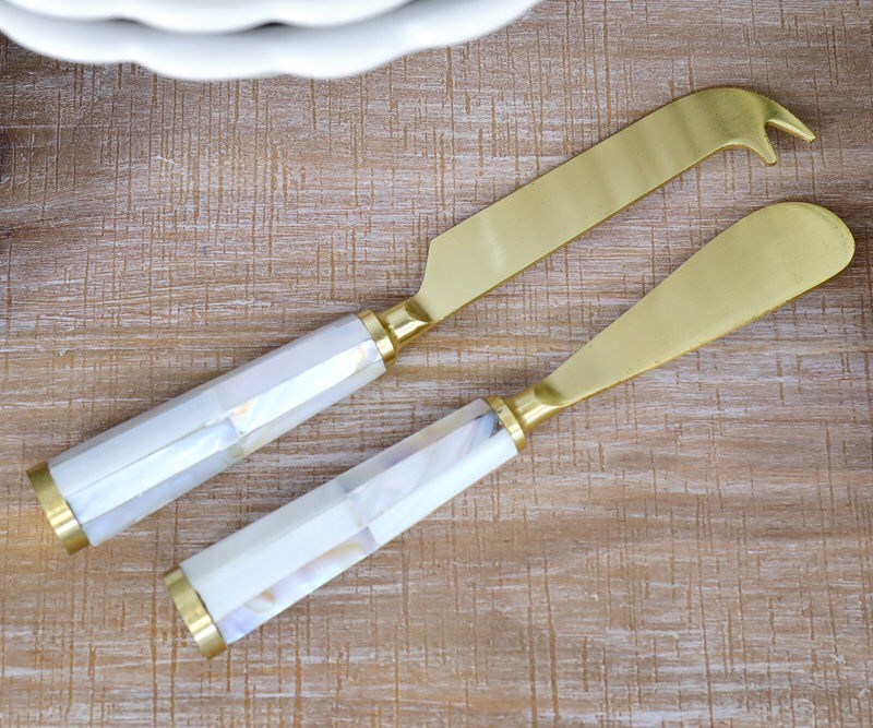 Set 2 Montego Pearl Cheese Knives