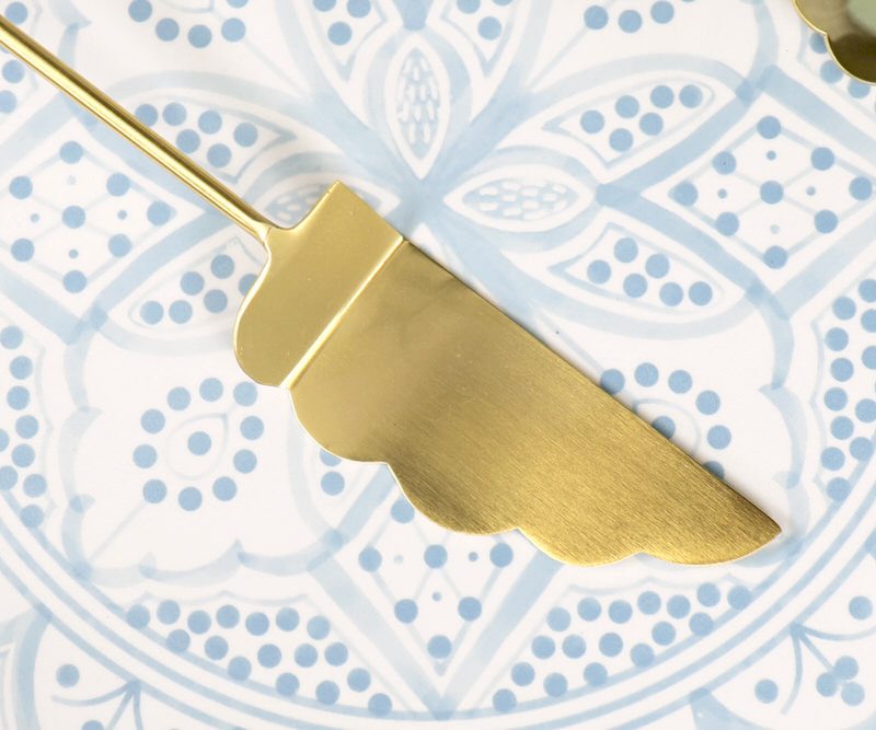 Cloud Nine Gold Cake Server / Pie Lifter