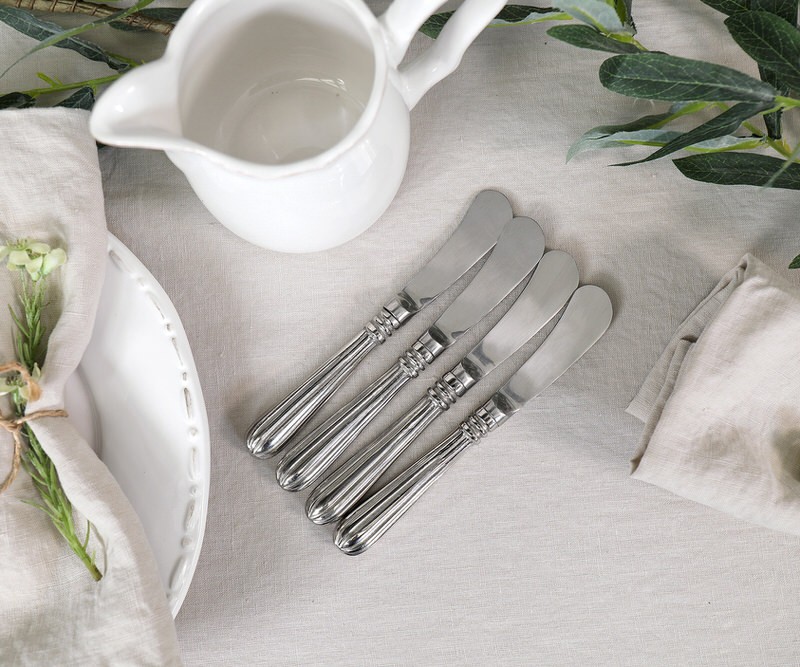 Set 4 Harlington Spreader Knives