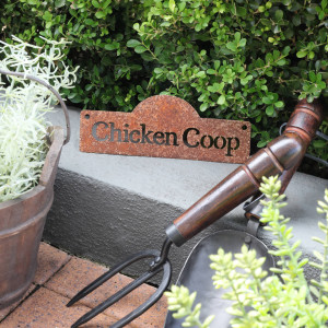 Chicken Coop Garden Sign - Rusty