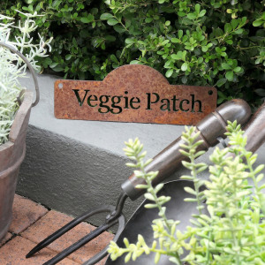 Veggie Patch Garden Sign - Rusty