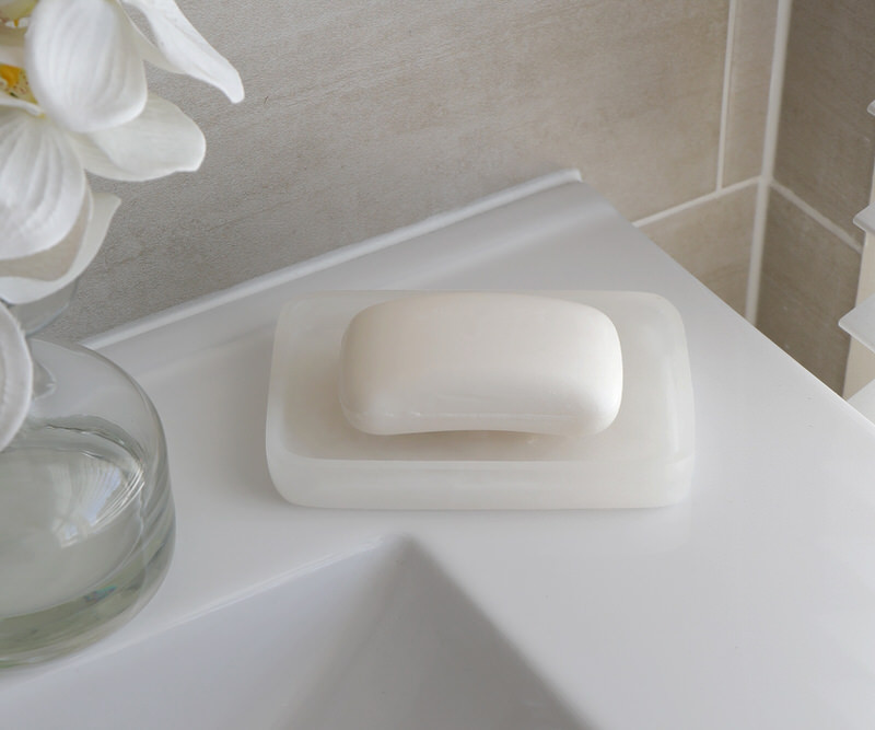 Parker White Resin Soap Dish