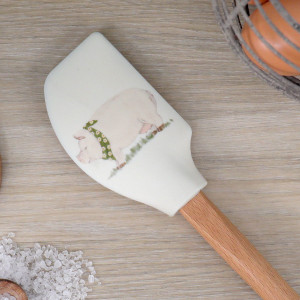 Farmhouse Pig Kitchen Spatula, presented as a standalone item for straightforward product identification