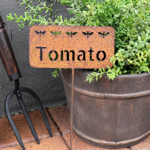 Rusty Tomato Garden Stake, decorative home accessory