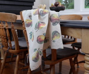 Set 2 Clermont Pear Harvest Linen Tea Towels