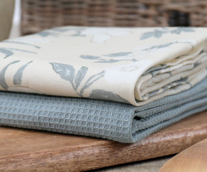 Set 2 Cream Larkhill Tea Towels