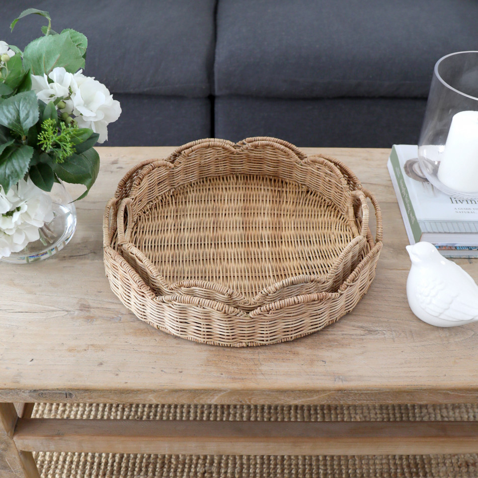 Large Swanley Scalloped Rattan Tray - Round, a tabletop piece suited to serving food or creating a decorative display