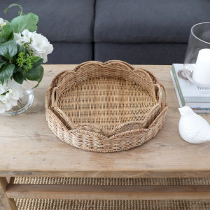 Large Swanley Scalloped Rattan Tray - Round, a tabletop piece suited to serving food or creating a decorative display