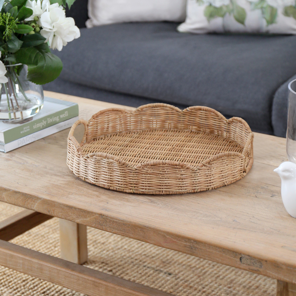 Small Swanley Scalloped Rattan Tray - Round, decorative tableware