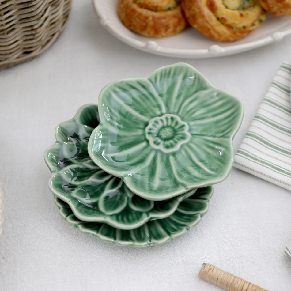 Set 3 Fleurette Green Trinket Dishes, a tabletop piece for serving or decorative display