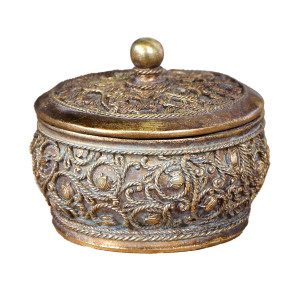 Alexandra Antique Gold Trinket Box, highlighting the product's distinctive form and defining design