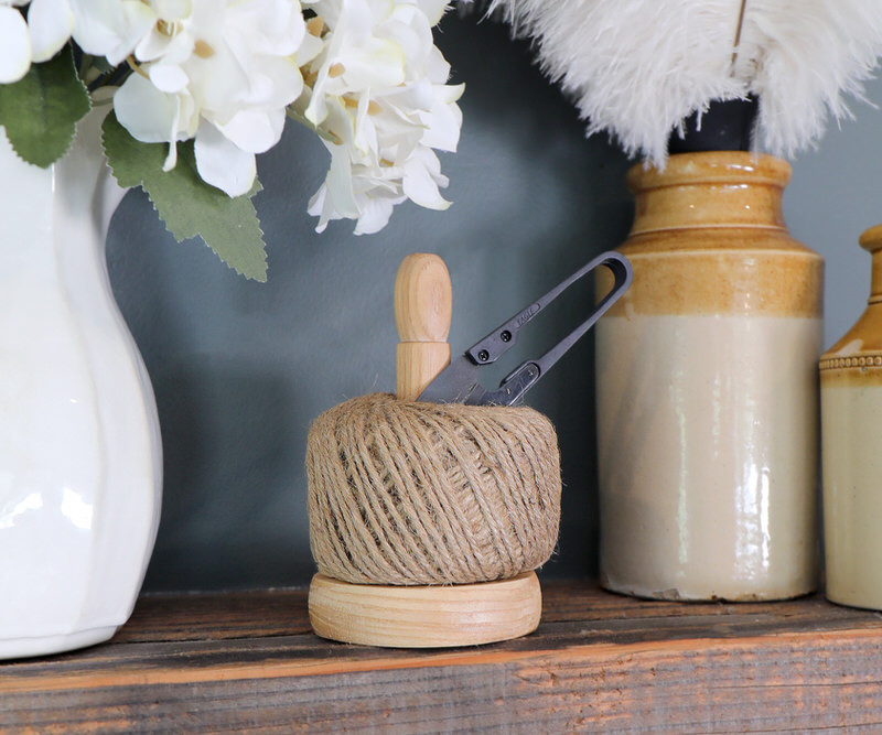 Heritage Wooden Twine Holder With Snips