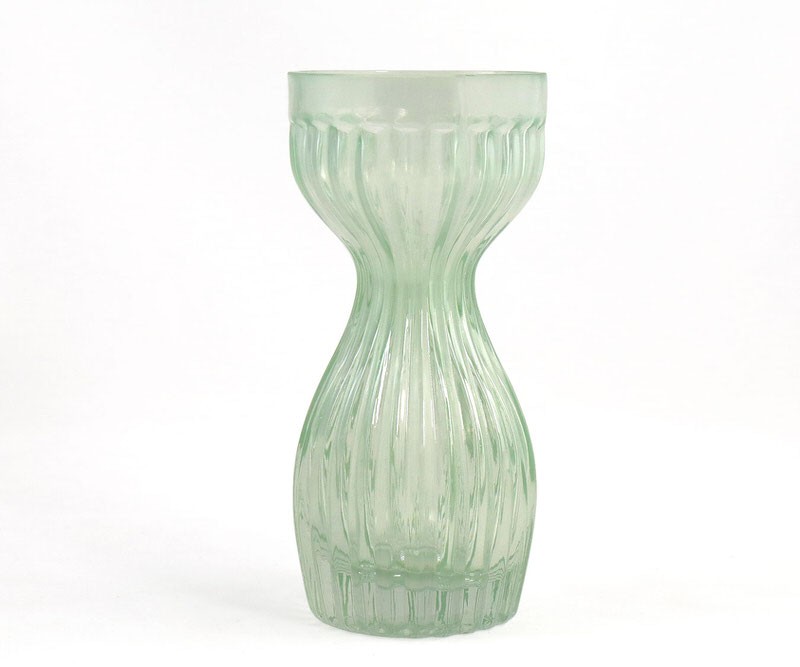 Beautiful vases available online. homewares & home decor.