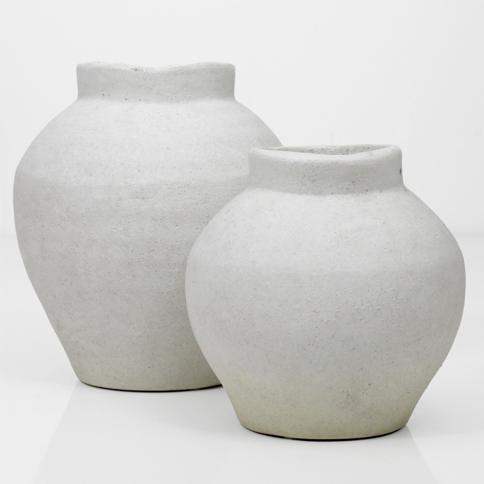 Small Dune Coast Vase, a decorative vessel for flowers or tabletop styling