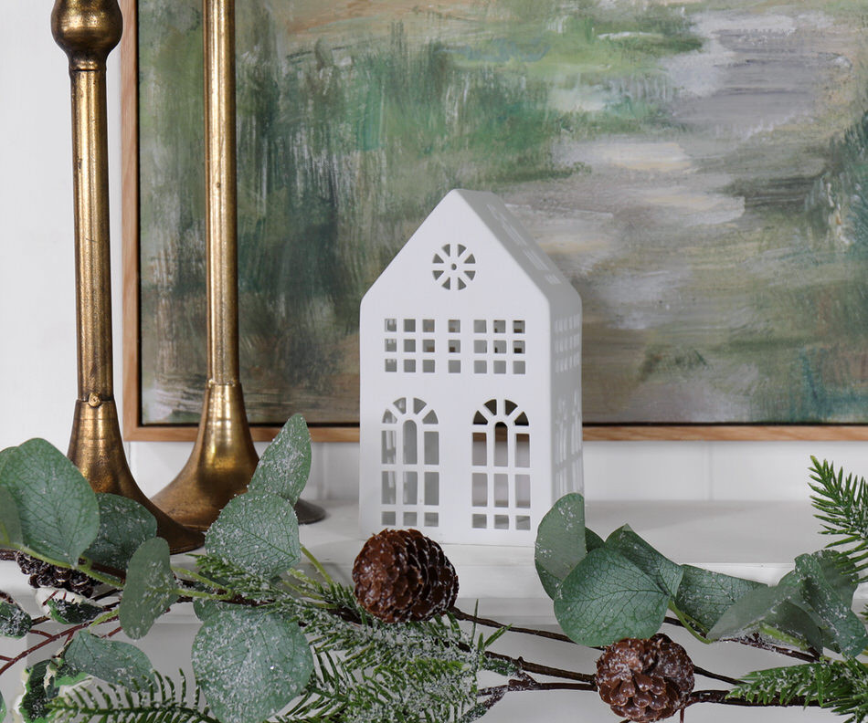 St Giles Porcelain Village Townhouse Tealight