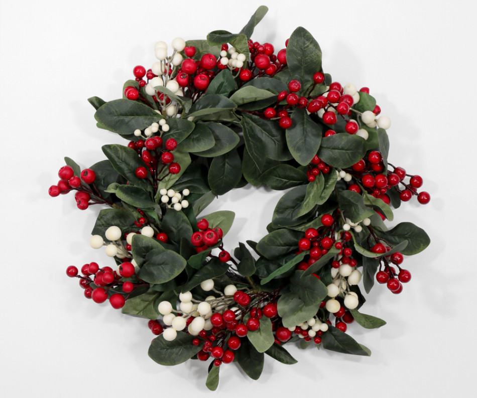 Merry Berry Christmas Wreath 56cm